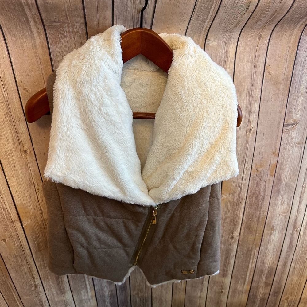 Calvin Klein Performance women’s L brown/ white faux fur puffer vest NWT - Picture 6 of 12